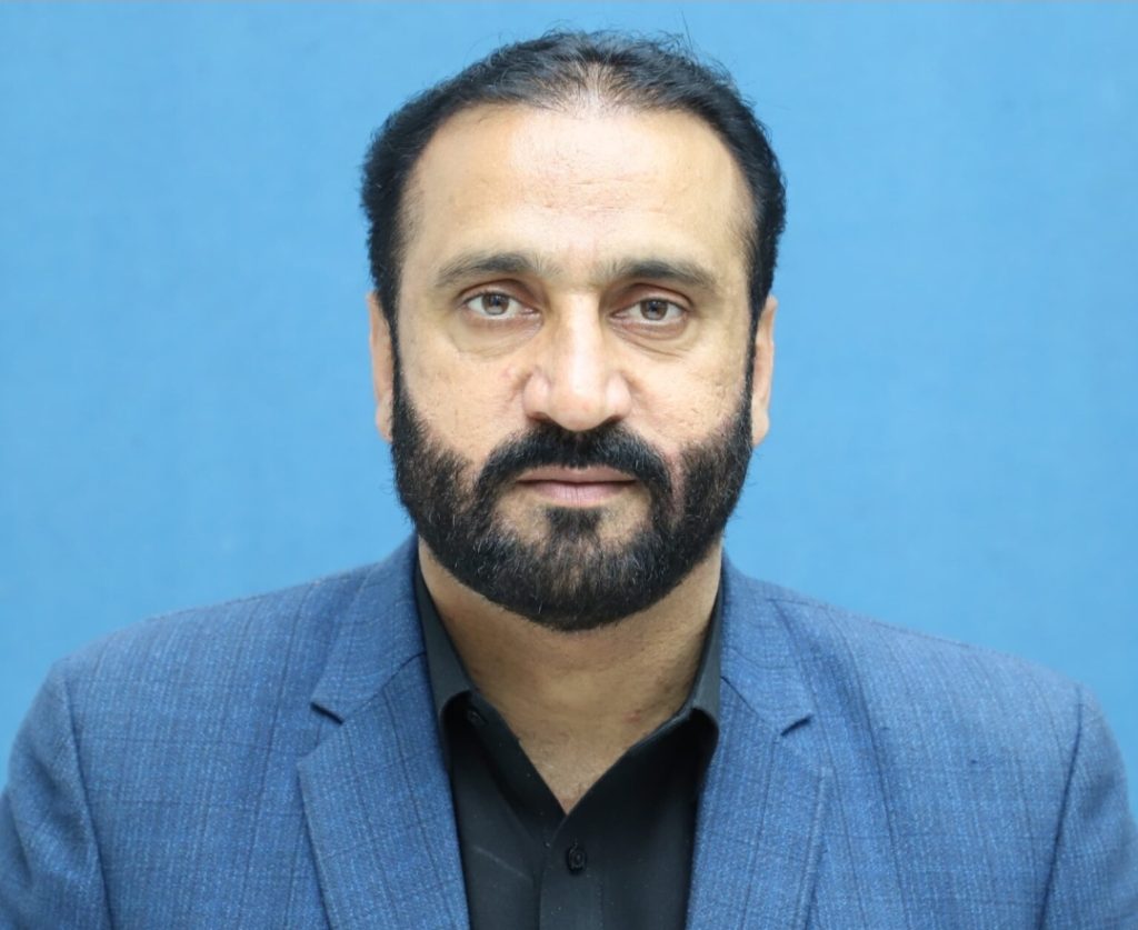 KP presents Rs1754bn surplus budget 2024-25, increases salaries, pensions by 10pc 2 1000149070