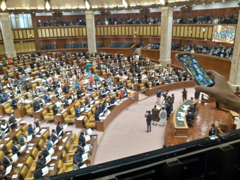 dc8fa517-34f9-41b0-8cbc-15869380249c