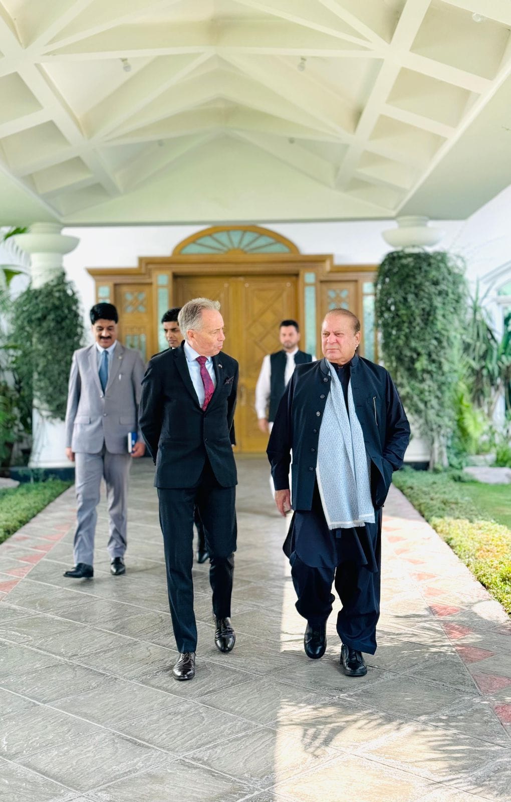 Australian envoy meets Nawaz Sharif