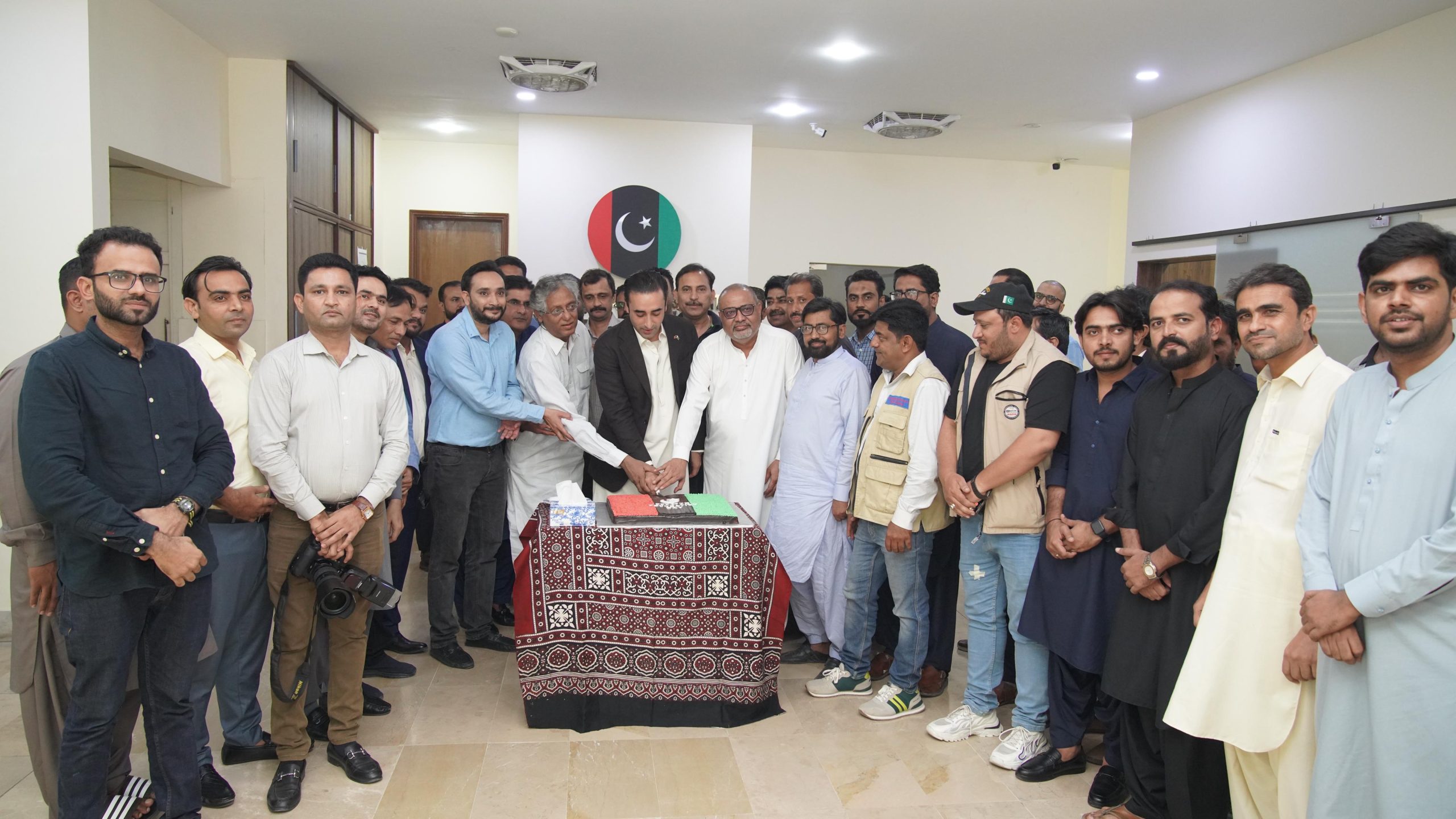 PPP urges all political parties to prioritize dialogue and consensus to establish political stability