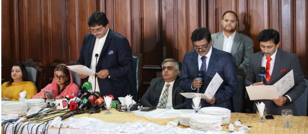 Screenshot_20241125_205637_WhatsApp