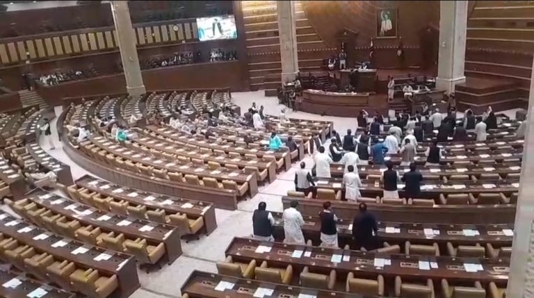 Screenshot_20250725_200512_WhatsApp