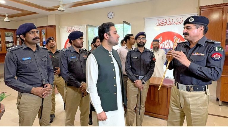 Screenshot_20250930_194012_WhatsApp