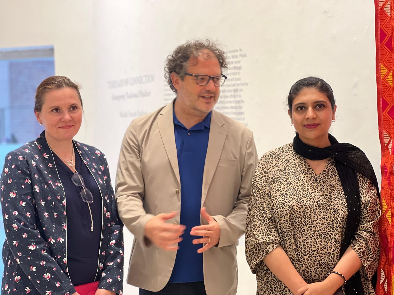 Alhamra hosts “Threads of Connections” exhibition showcasing Wardah Naeem Bukhari’s modern take on Phulkari