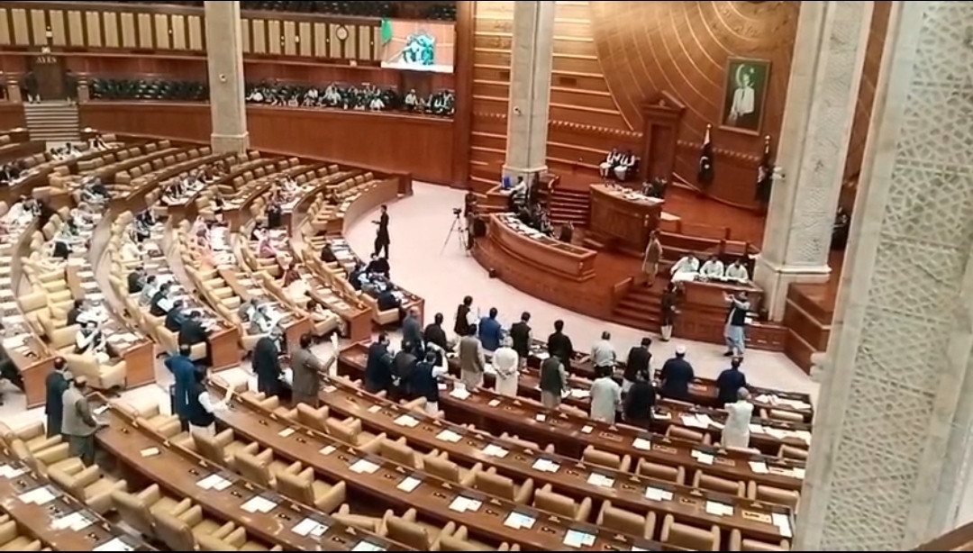 Screenshot_20251013_213344_WhatsApp