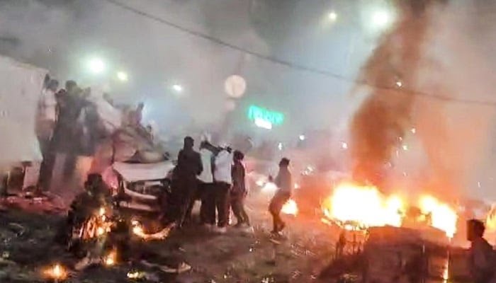 1357016_6530072_red-fort-blast-1_updates