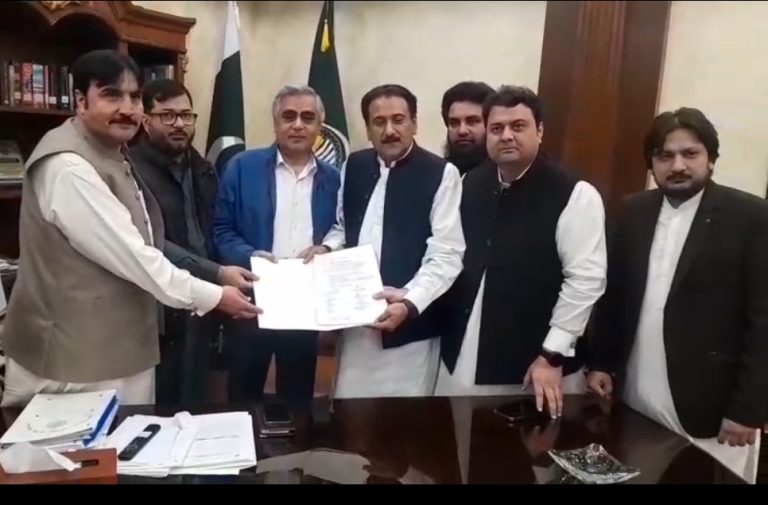 Screenshot_20251117_223811_WhatsApp