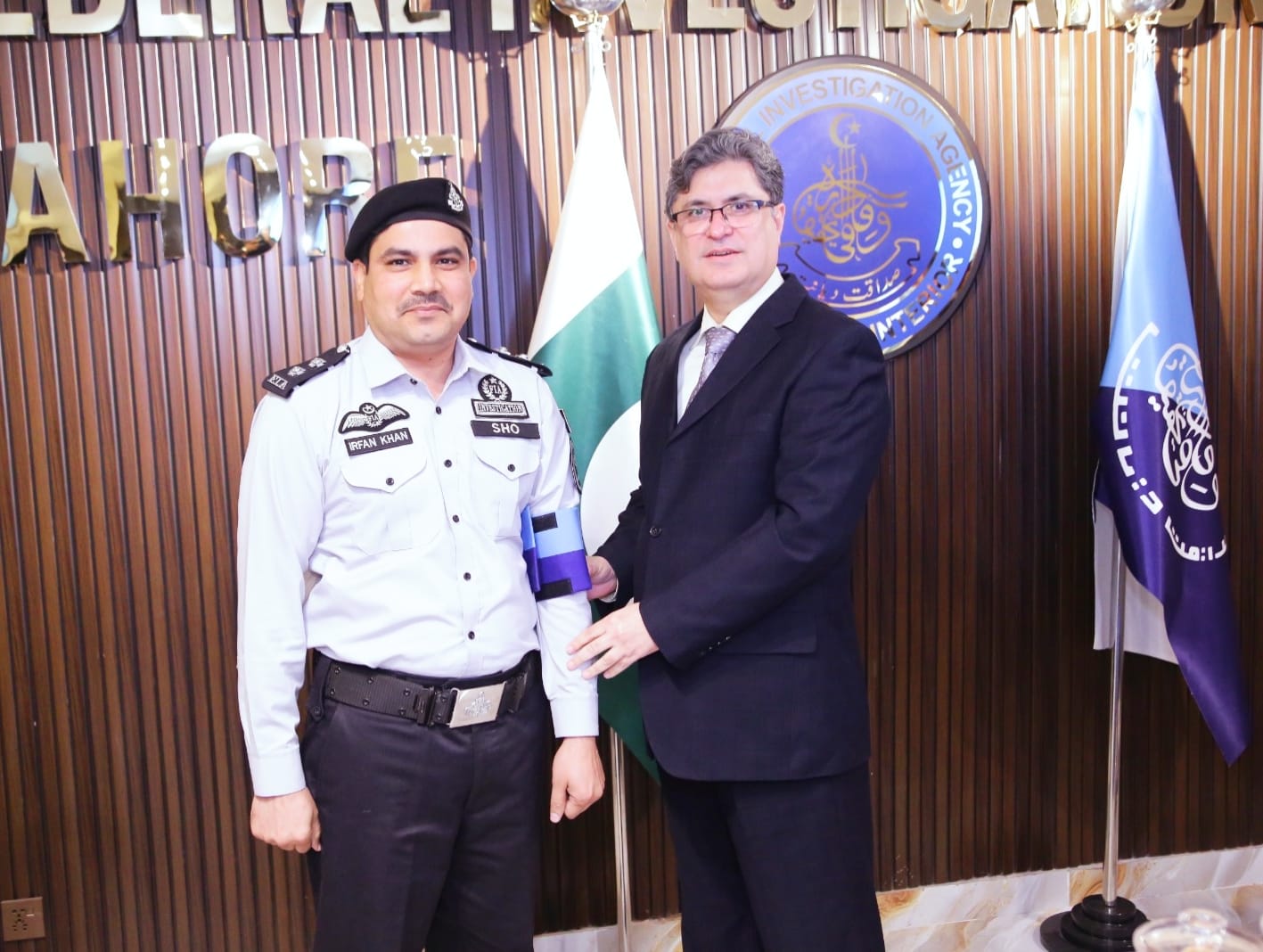 FIA officer receives best Investigation Award from DG Raja Rafat Mukhtiar