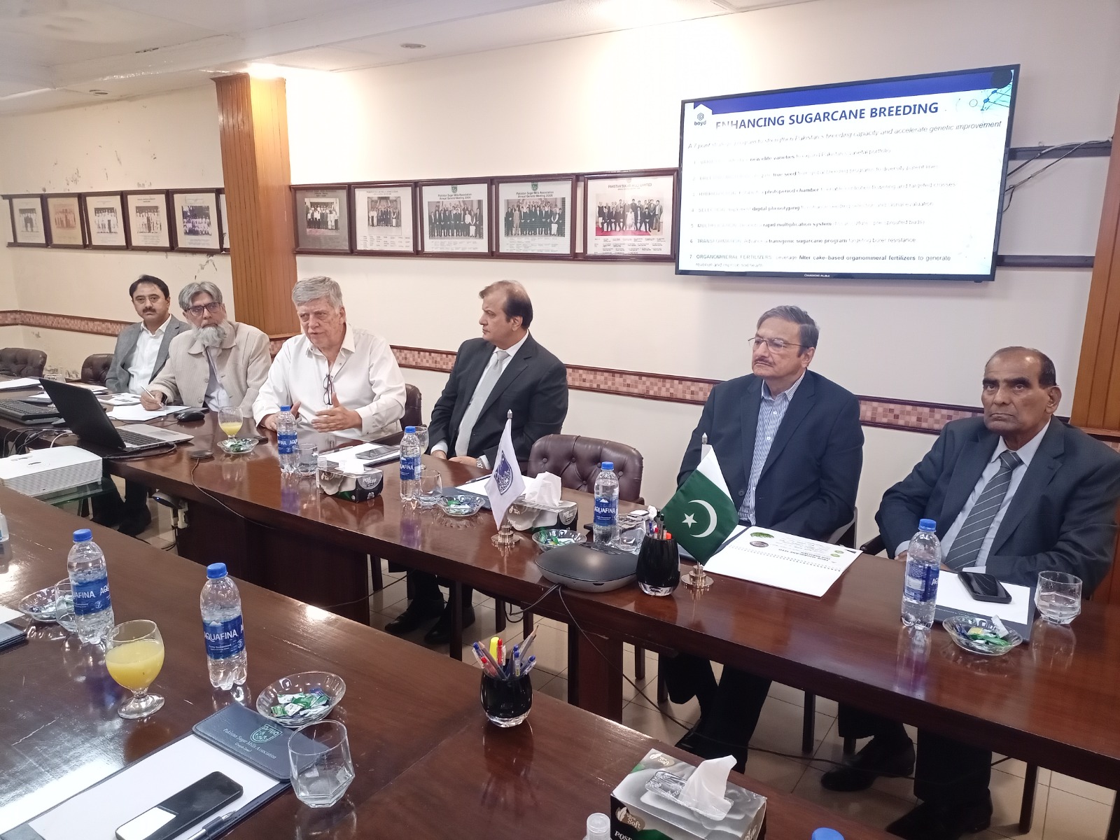 Brazilian sugarcane expert Dr William Lee Burnquist visits PSMA Lahore, offers technical cooperation to boost Pakistan’s cane productivity