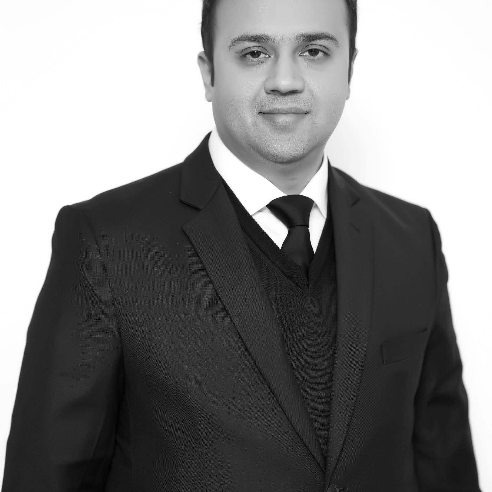 Punjab Bar Council panel suspends Rajab Butt’s advocate Barrister Ali Ashfaq’s license pending disciplinary review