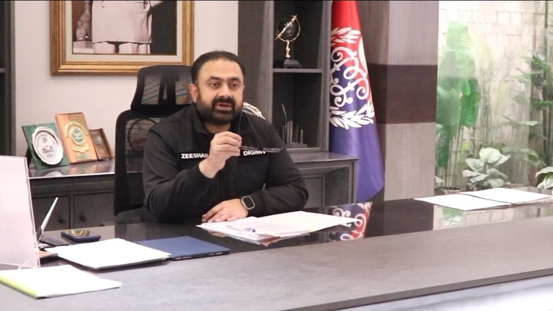 DIG Zeeshan Reza says gold fraud case solved, over Rs150 million recovered