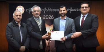Salman Nasir receives Alumni Achievement Award at Qarshi University Dinner 2026
