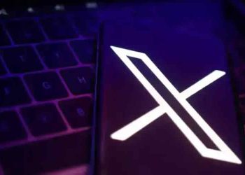 X experiences brief global outage, restores service within hours