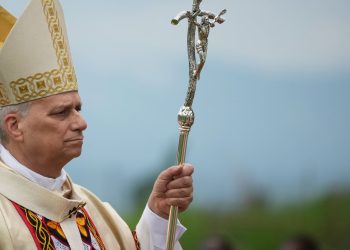 Pope Leo XIV calls for peace, condemns ‘tyrants’