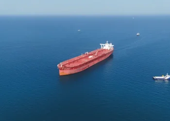 Iran shuts Strait of Hormuz again amid US blockade tensions