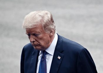 Trump signals retreat from Hormuz role, claims Iran offensive could end within weeks