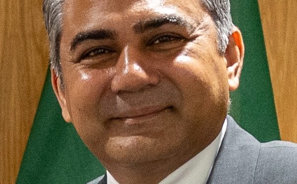 Naqvi says $100bn moved abroad in pst 3-4 years , urges businessmen to return at least 30pc to Pakistan