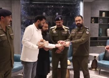 Lohari Gate theft solved as police recover cash and gold, arrest two women