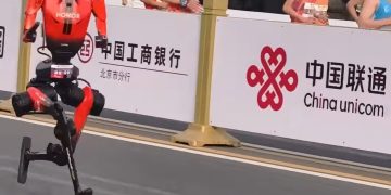 Robot wins marathon, outpaces humans with record-breaking run