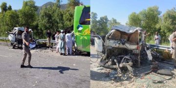18 killed as passenger coach rams stranded bus on Swat Expressway