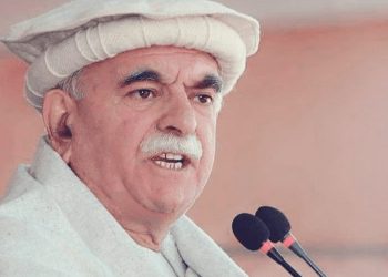 Opposition may leave assemblies over treatment of Imran Khan, warns Achakzai