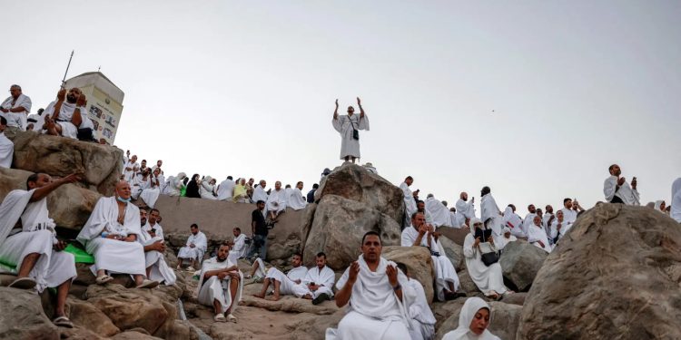 Global Muslim unity and prosperity take center stage in moving Haj sermon at Mount Arafat