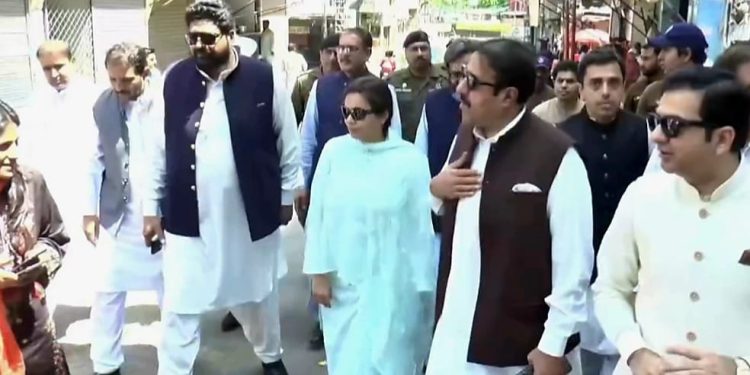 Cleaning operation in walled city on Eid-ul-Adha under Suthra Punjab program in full swing: Minister