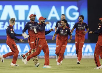 Mumbai Indians and Lucknow Super Giants exit IPL playoff race after crushing defeats