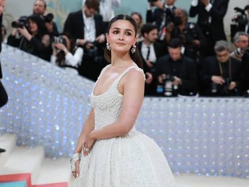 Alia Bhatt’s elegant Cannes 2026 look sparks praise online amid Aishwarya Rai debate