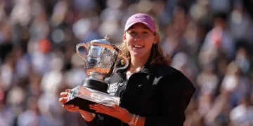 Andreeva savours maiden Grand Slam title, sets sights on Wimbledon