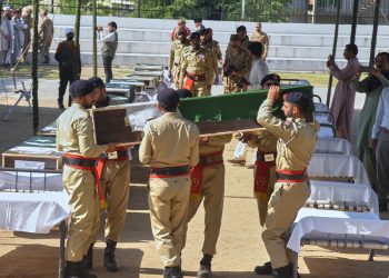 22 soldiers laid to rest after Pakistan army helicopter crash in Muzaffarabad