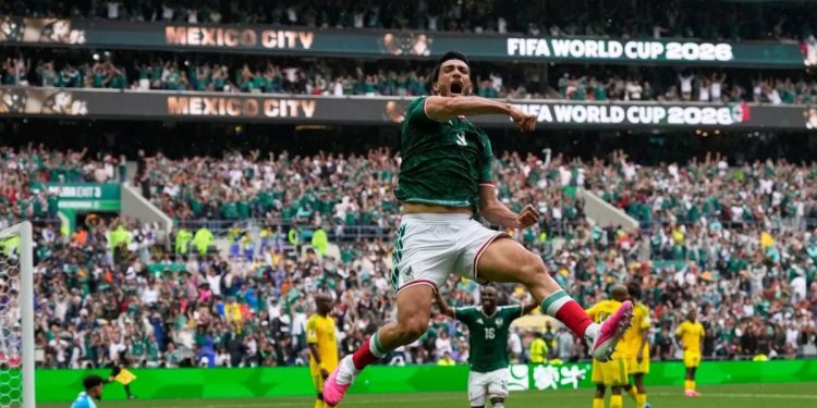Mexico defeat South Africa 2–0 in World Cup opener at Azteca Stadium
