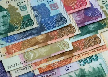 Federal cabinet approves 7pc raise in salaries and pensions for government employees