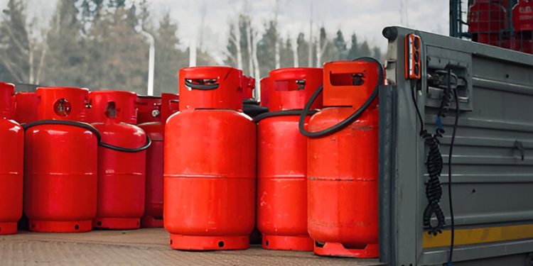 Punjab launches crackdown as LPG prices soar above official rates