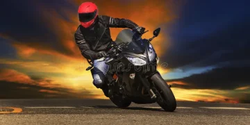 Lahore bans heavy motorcycles from CBD boulevard to curb street racing