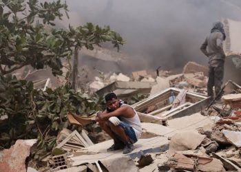 Venezuela earthquake death toll rises to 1,500 as rescue teams race to save survivors