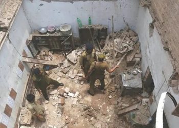 Child killed, four injured as another roof collapses in Lahore days after Kahna tuition centre tragedy
