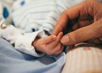 Hospital hands newborn back alive after mistakenly declaring her dead