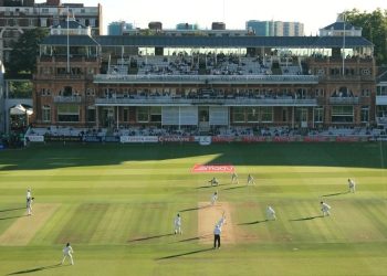 England elect to bat in series-deciding third ODI against India at Lord’s