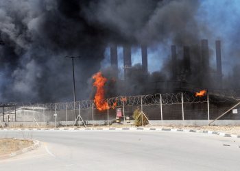 Israeli strikes intensify across Gaza as ceasefire efforts face renewed uncertainty