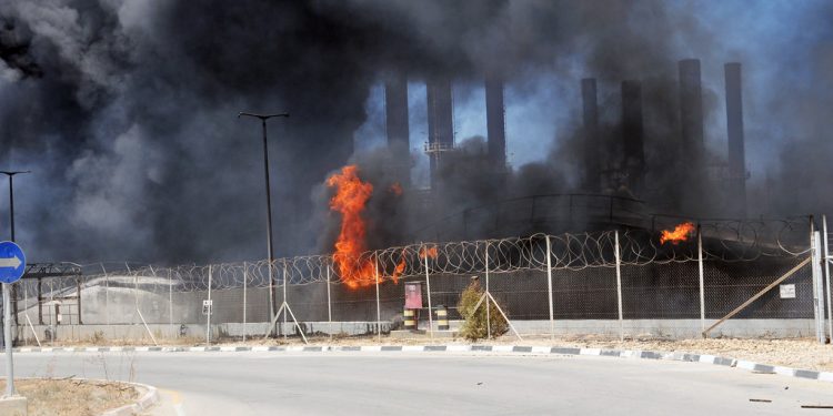 Israeli strikes intensify across Gaza as ceasefire efforts face renewed uncertainty