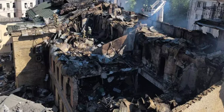 US-Iran conflict intensifies as fresh strikes, regional retaliation deepen crisis