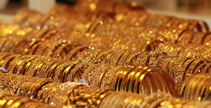 Gold prices edge higher as local bullion market follows global gains