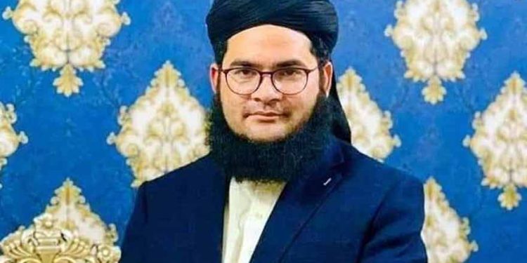 Religious scholar Allama Nasir Madni hospitalised after medical emergency during Friday sermon
